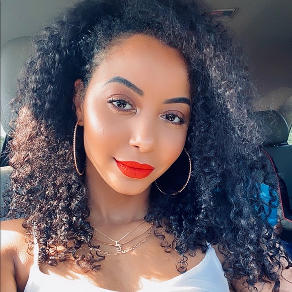 Hi! Welcome 💕 - Picture 2 of 4